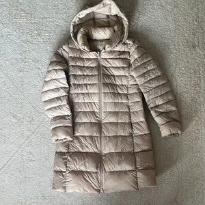 Uniqlo Women's Hooded Down Puffer Coat